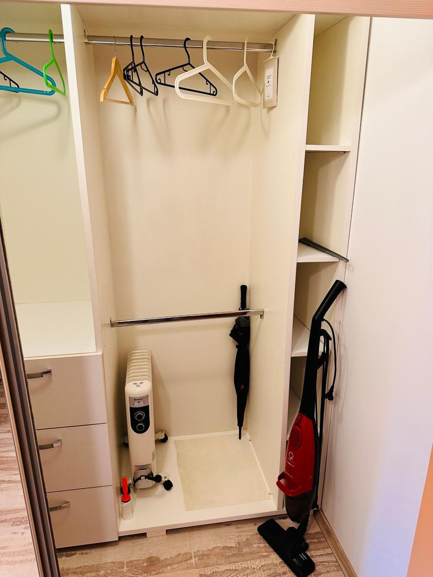 Euro Apartment